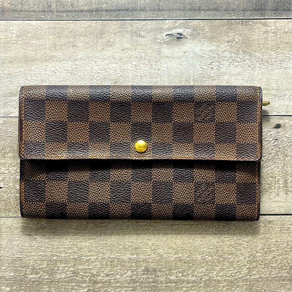 LOUIS VUITTON Damier Ebene Sarah Wallet - Picture 1 of 11